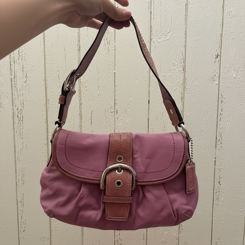 Coach Soho Pink Buckle Flap Shoulder Bag Y2K Leather F15204 EUC